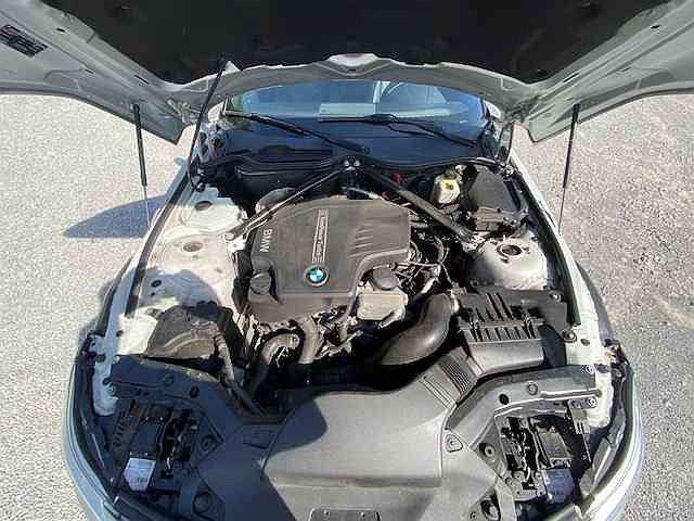 2014 BMW Z4 sDrive28i image 8