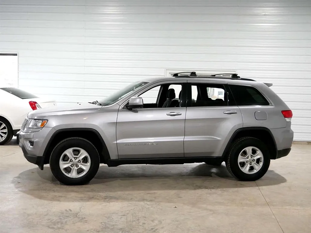 2014 Jeep Grand Cherokee Laredo image 1