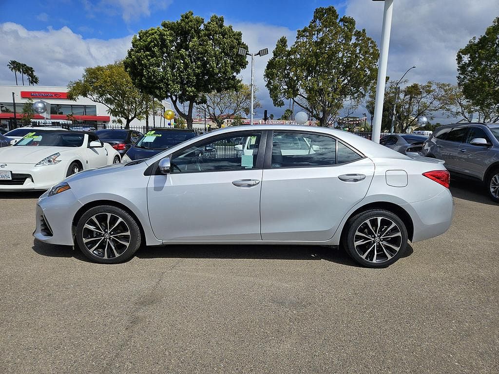 2017 Toyota Corolla L image 2