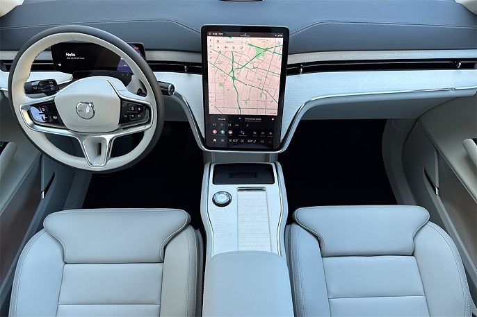 2025 Volvo EX90