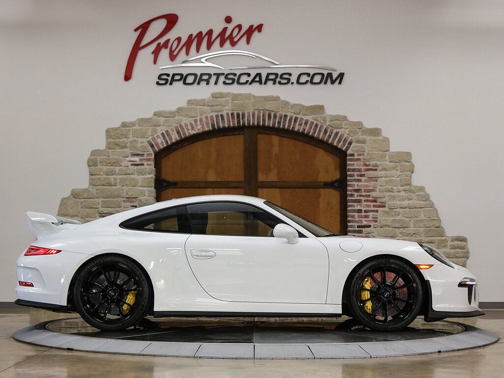 2015 Porsche 911 GT3 image 2