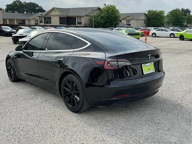 2019 Tesla Model 3 Long Range image 1
