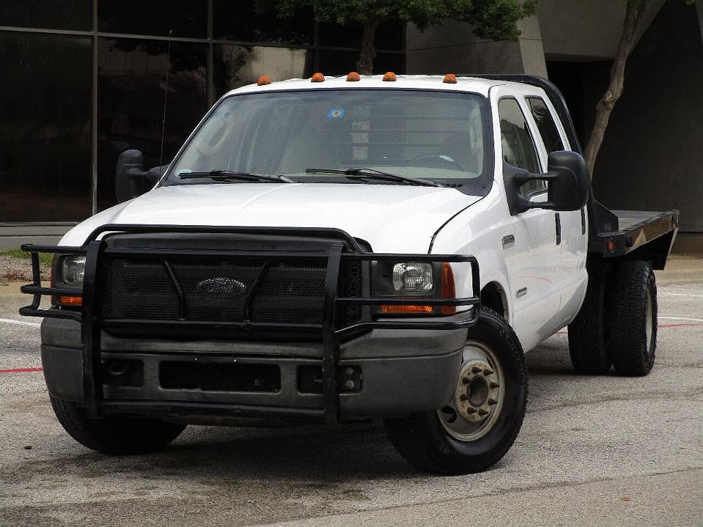2005 Ford F-350 XL image 0