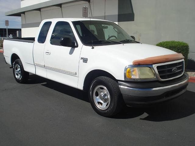 2003 Ford F-150 XL image 0
