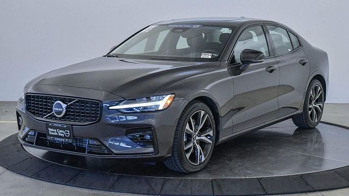 2025 Volvo S60