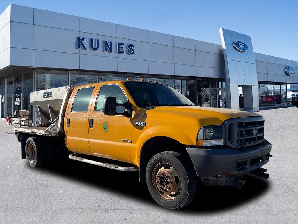 2003 Ford F-550 null image 0