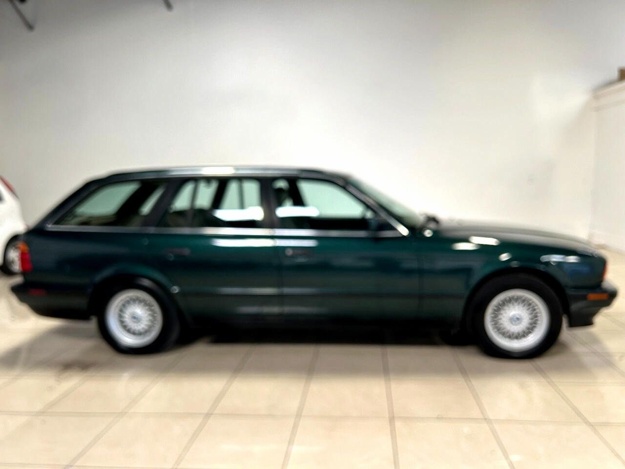 1994 BMW 5 Series 530i image 13