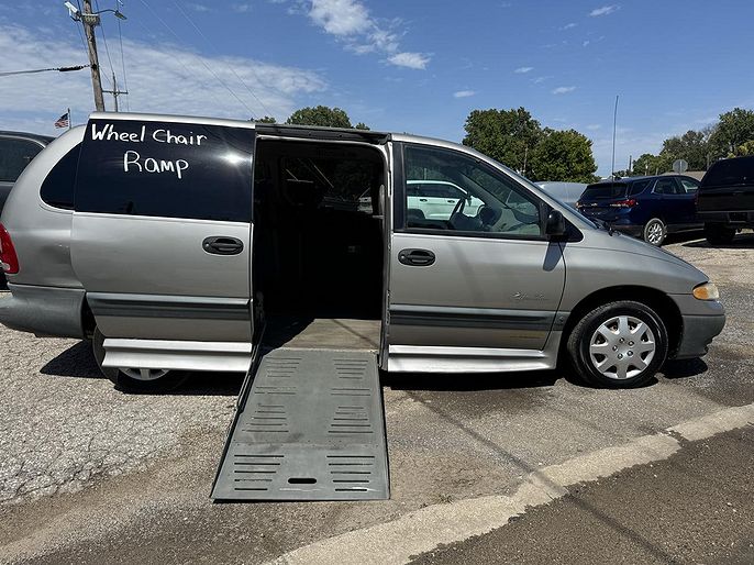 1997 Plymouth Grand Voyager