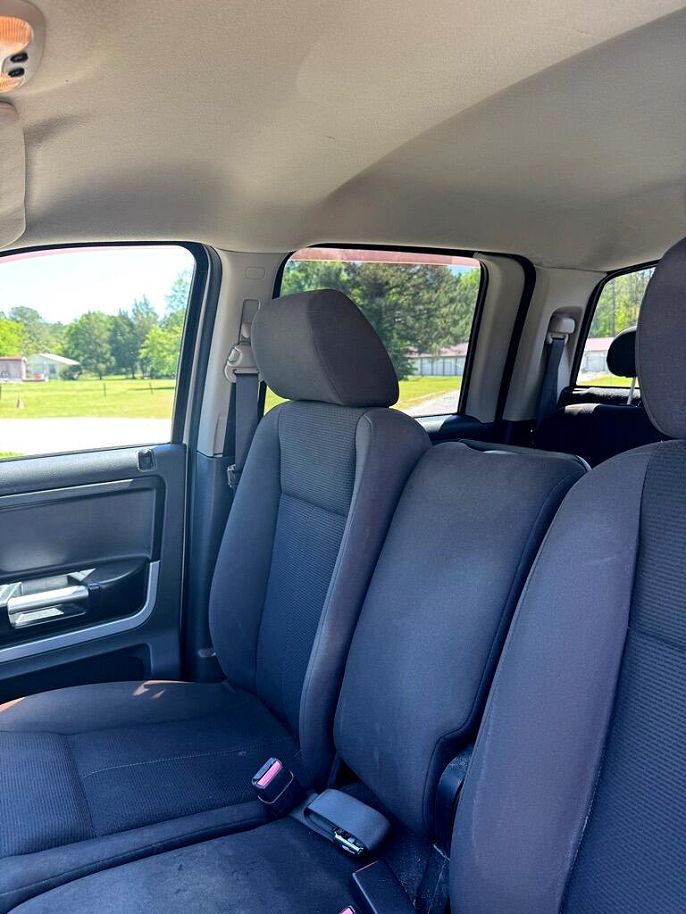 2008 Mitsubishi Raider