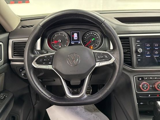 2021 Volkswagen Atlas V6 SE Technology R-Line photo 9
