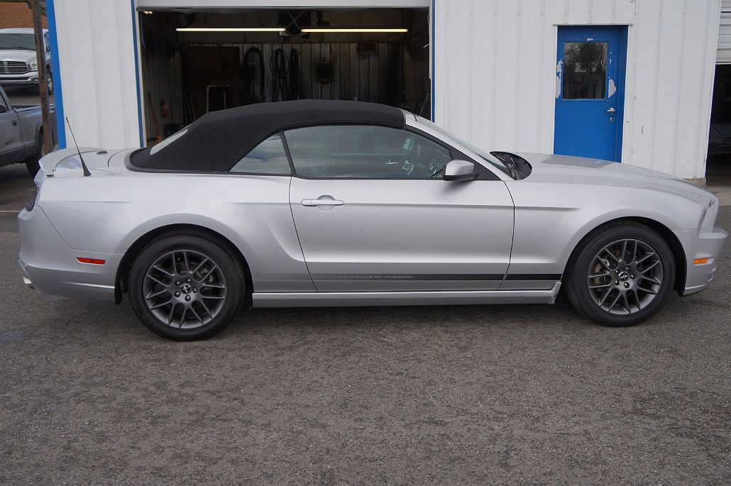 2014 Ford Mustang null image 5