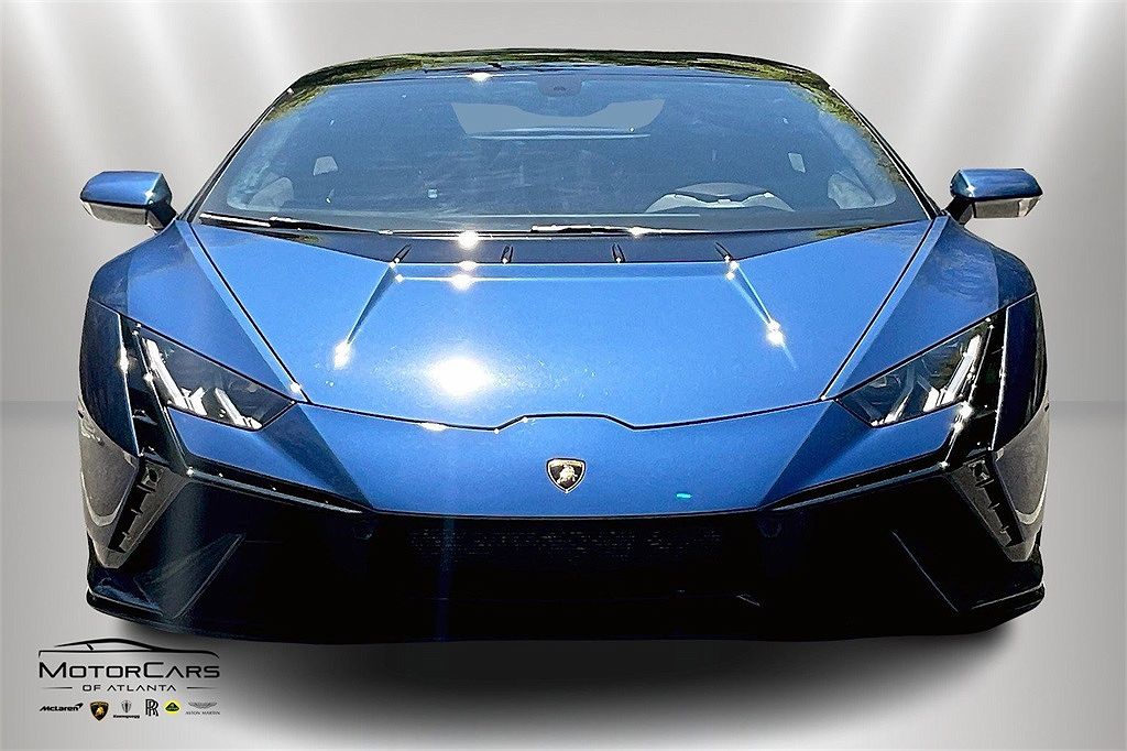 2023 Lamborghini Huracan Tecnica image 2