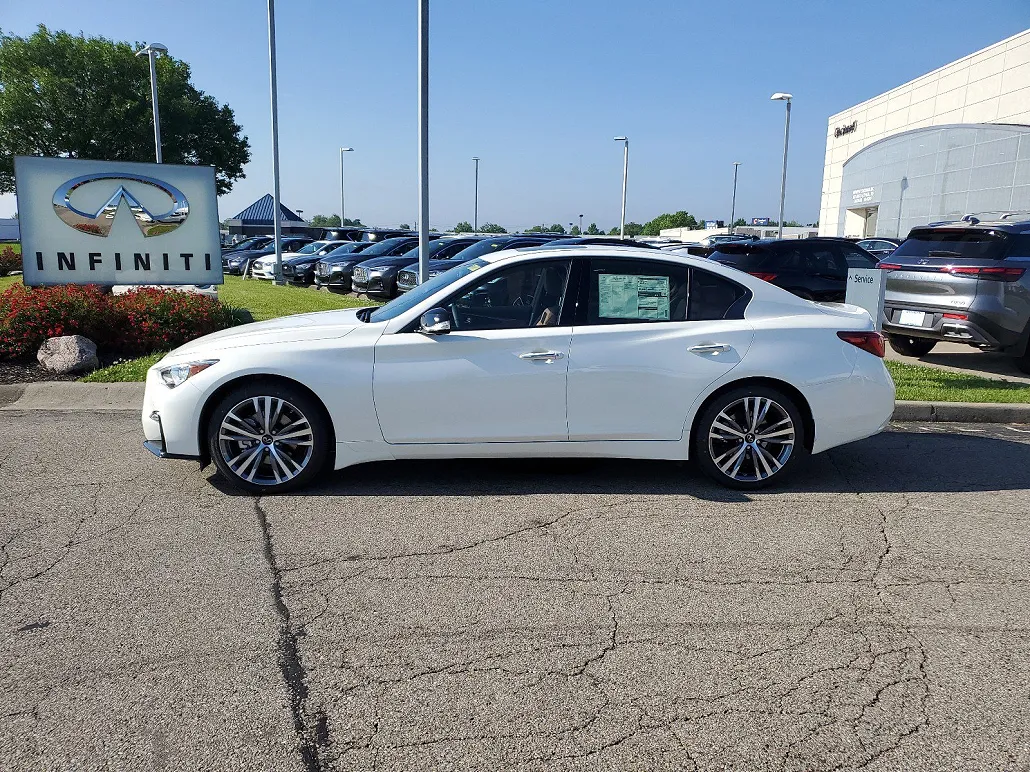 2024 Infiniti Q50 Sensory image 1