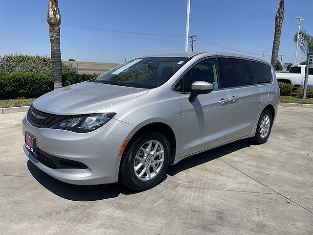 2022 Chrysler Voyager