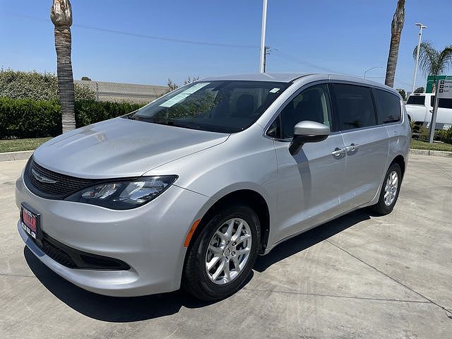2022 Chrysler Voyager