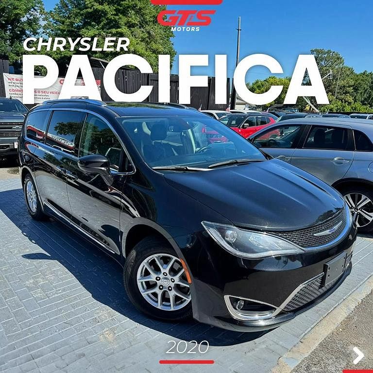 2020 Chrysler Pacifica Touring-L image 2
