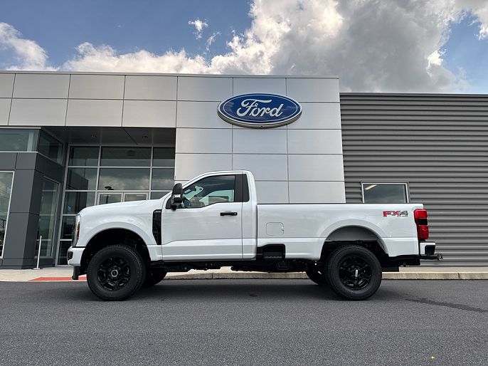 2025 Ford F-250