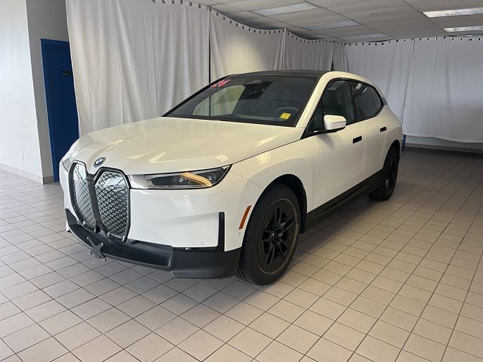 2024 BMW iX