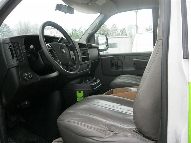 2008 Chevrolet Express 1500 image 0