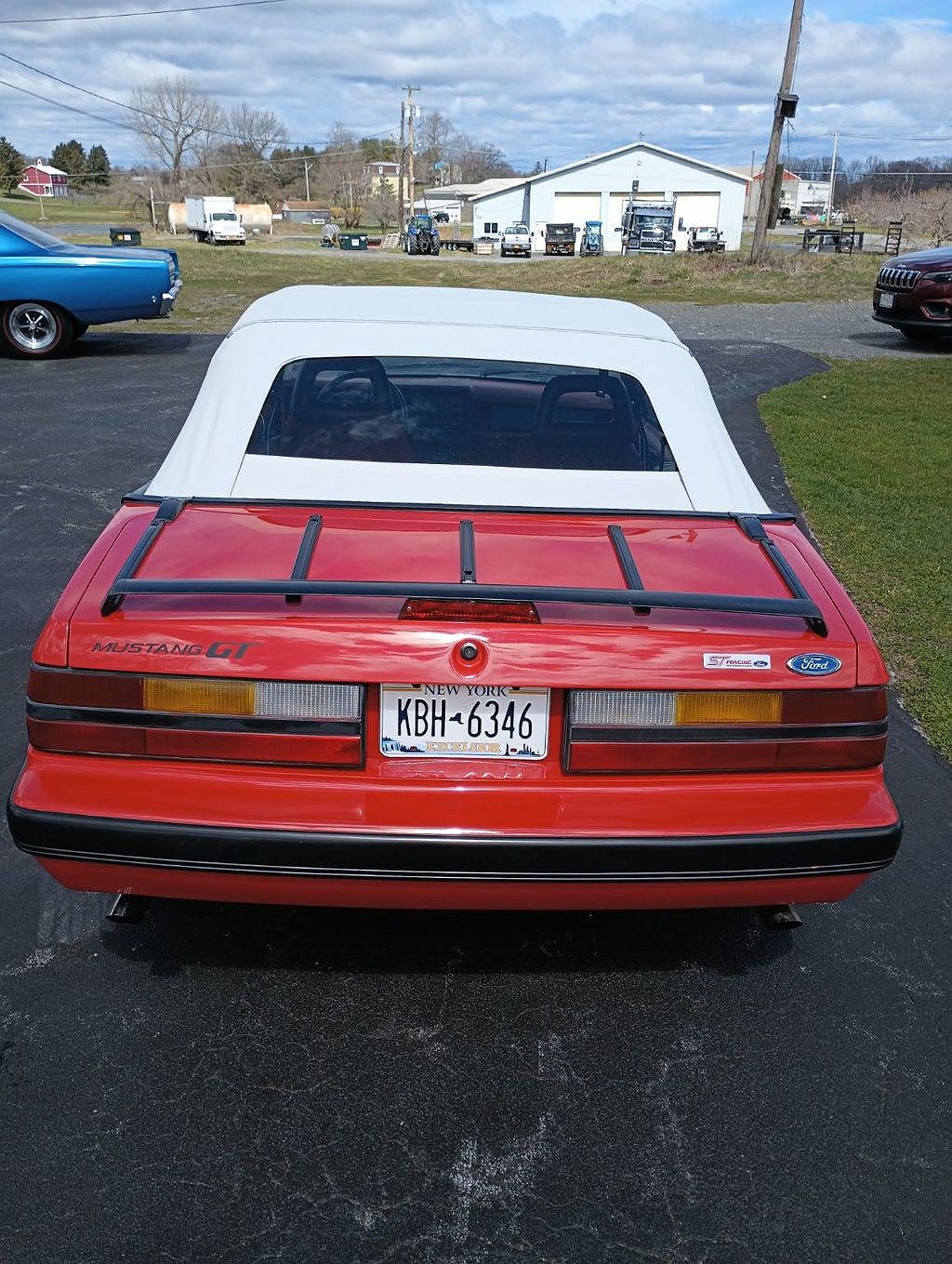 1986 Ford Mustang GT image 3