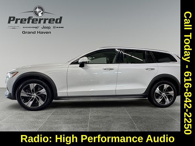 2020 Volvo V60