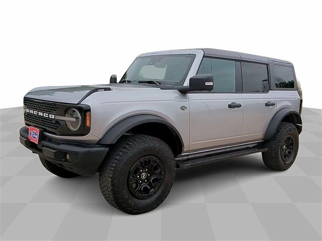 2022 Ford Bronco null image 3