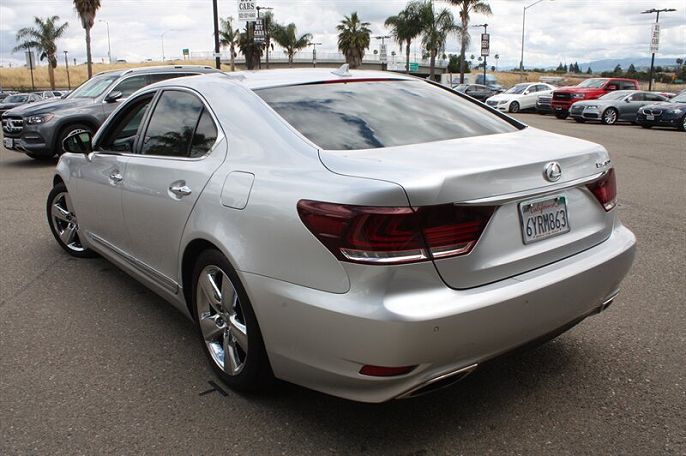 2013 Lexus LS