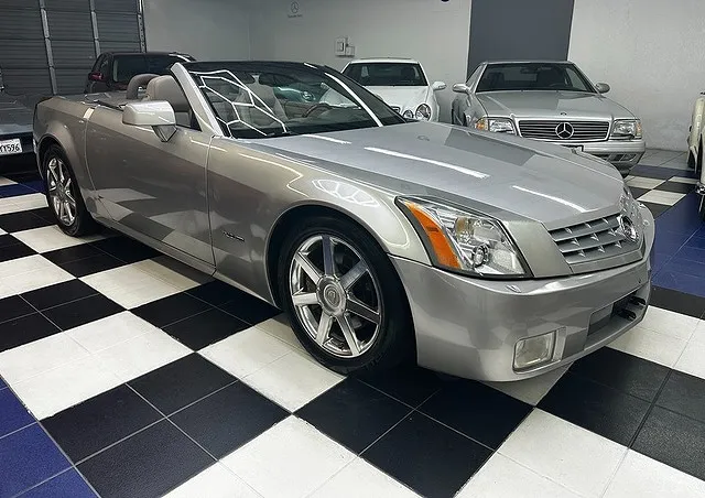 2005 Cadillac XLR