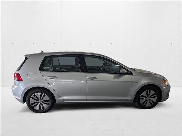 2016 Volkswagen e-Golf