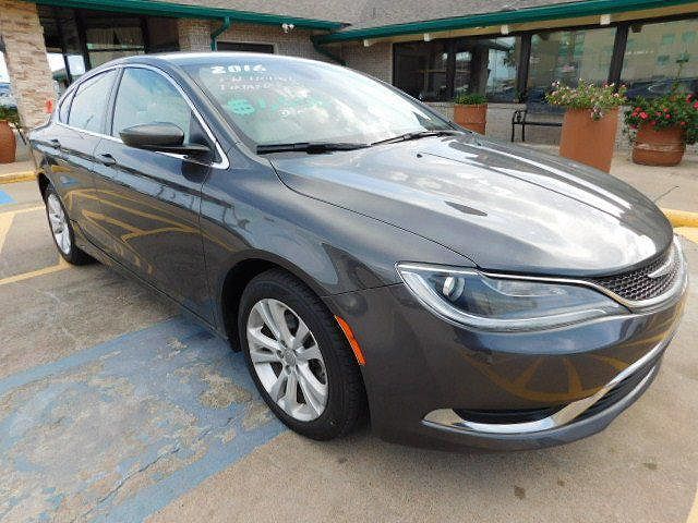 2016 Chrysler 200