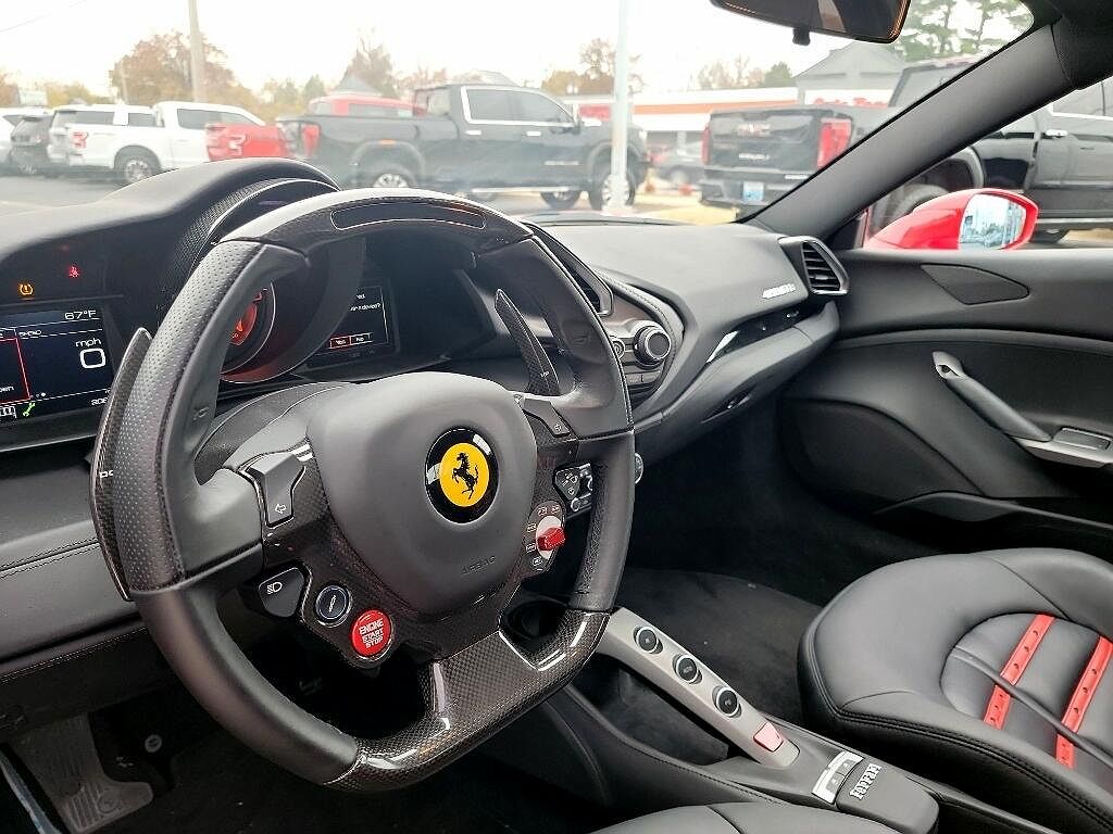 2018 Ferrari 488 GTB image 16