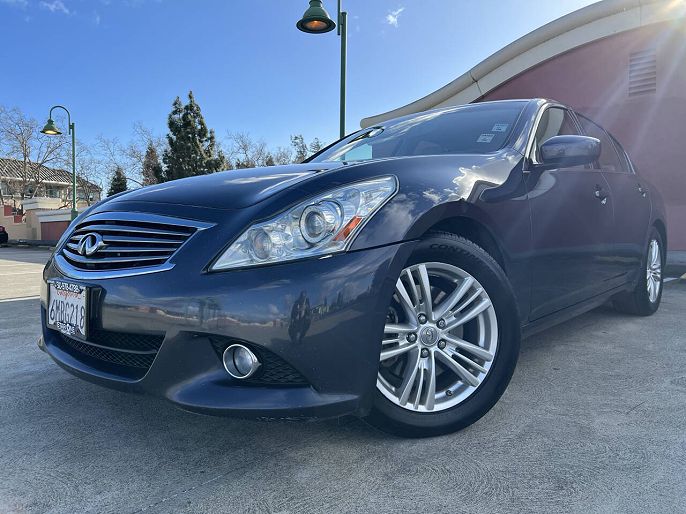 2010 Infiniti G37