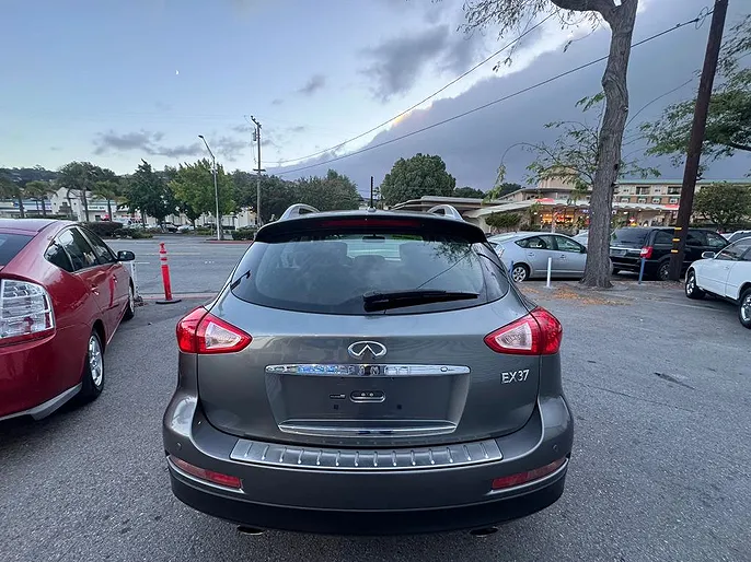 2013 Infiniti EX37