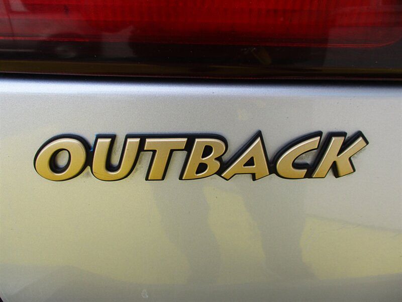 2003 Subaru Outback Base image 22
