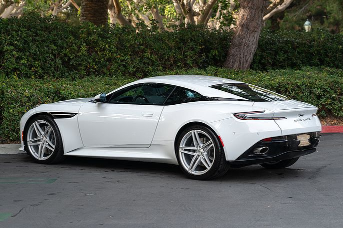 2024 Aston Martin DB12