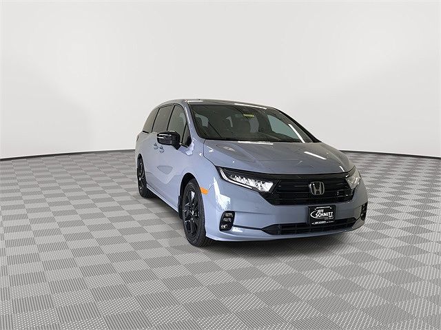 2023 Honda Odyssey Sport image 1