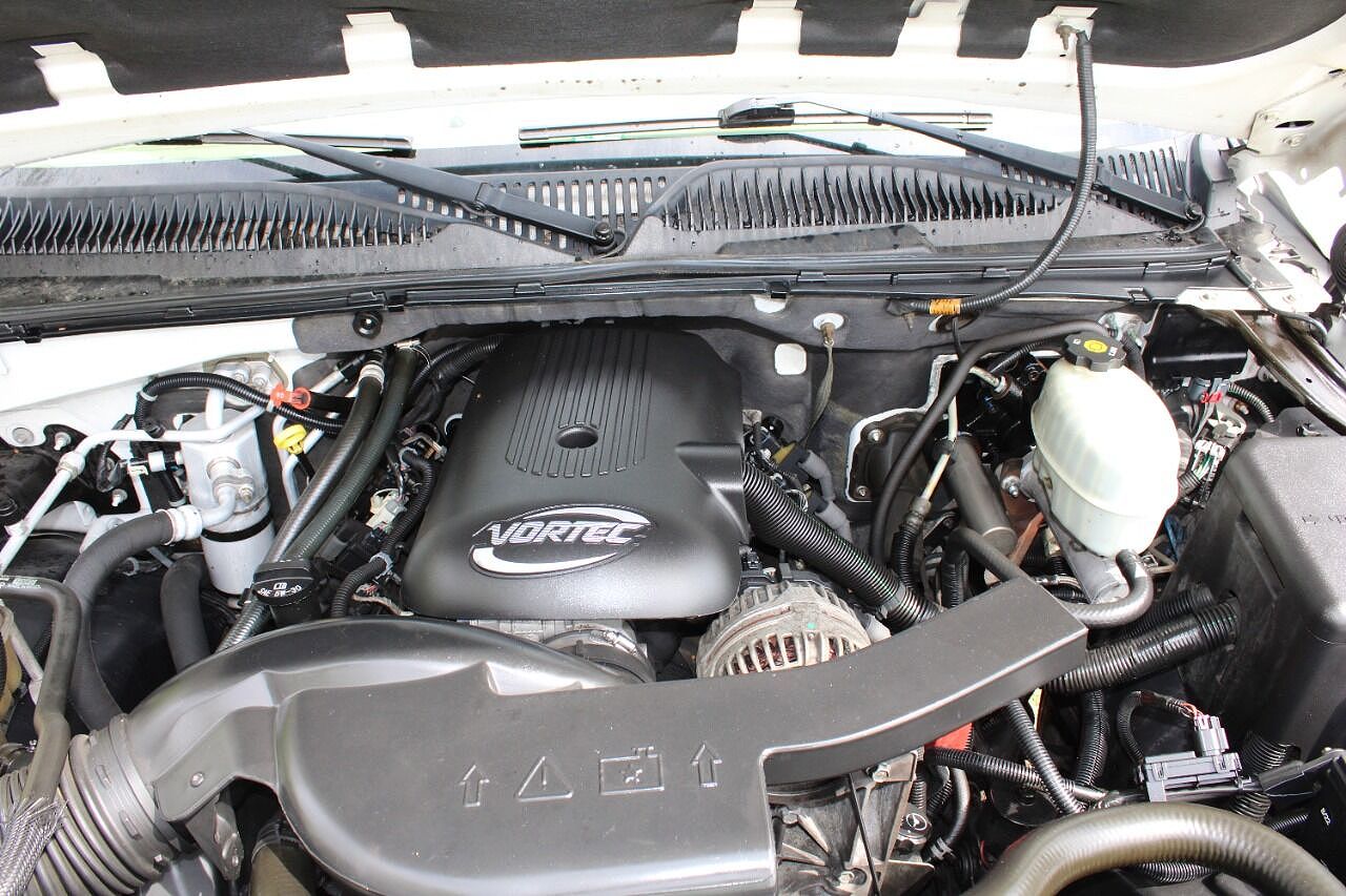 2005 Chevrolet Tahoe Z71 image 53
