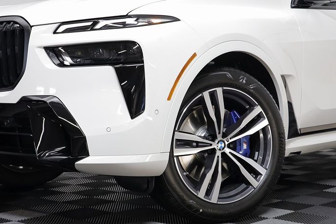 2026 BMW X7