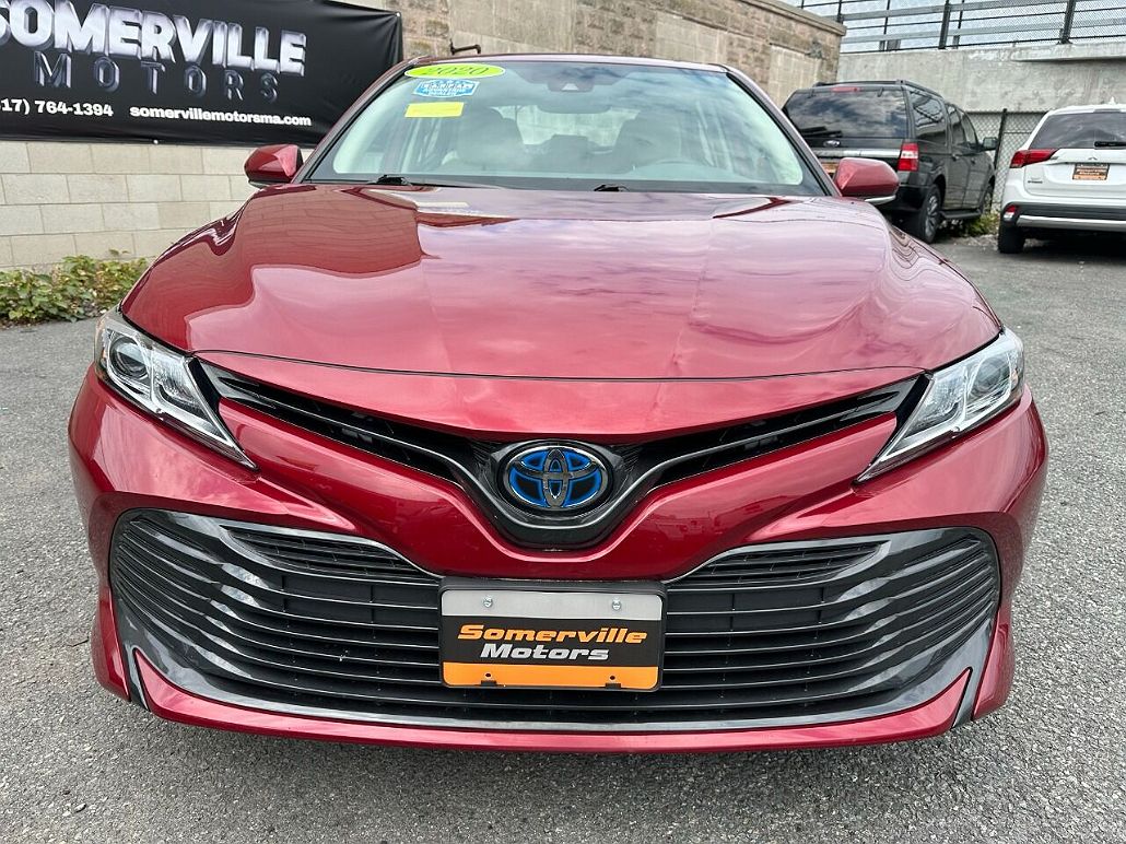 2020 Toyota Camry LE image 2