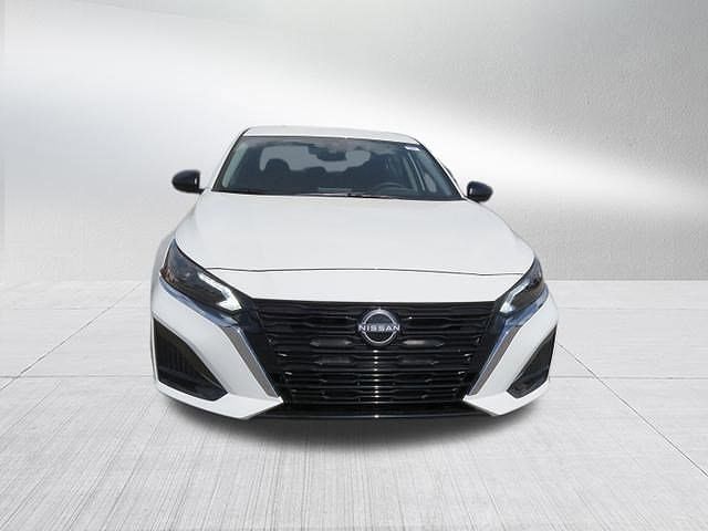 2025 Nissan Altima