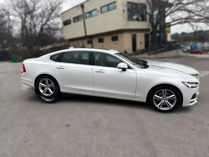 2018 Volvo S90