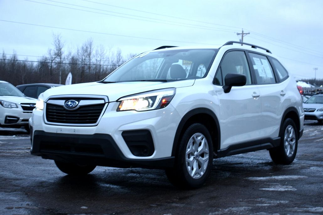 2020 Subaru Forester null image 2