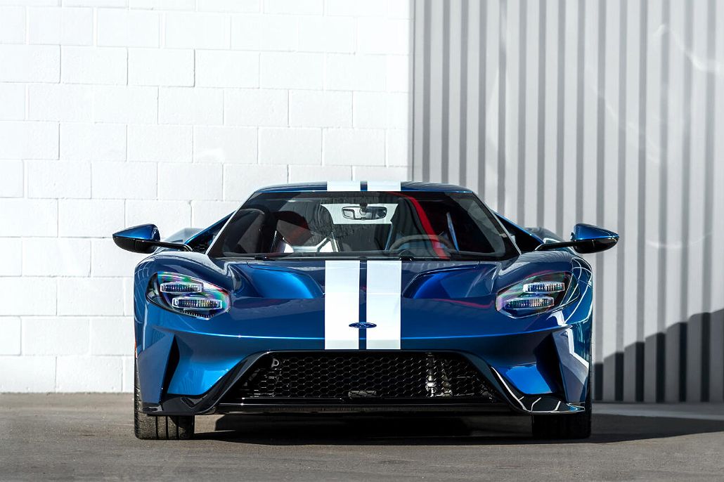 2019 Ford GT null image 1