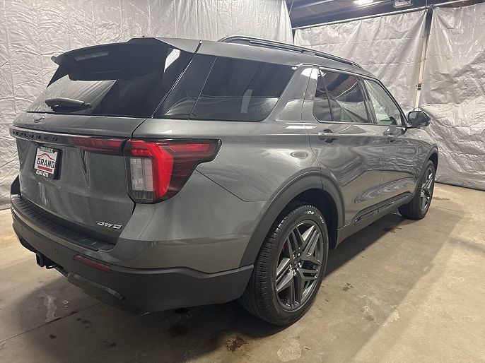 2025 Ford Explorer