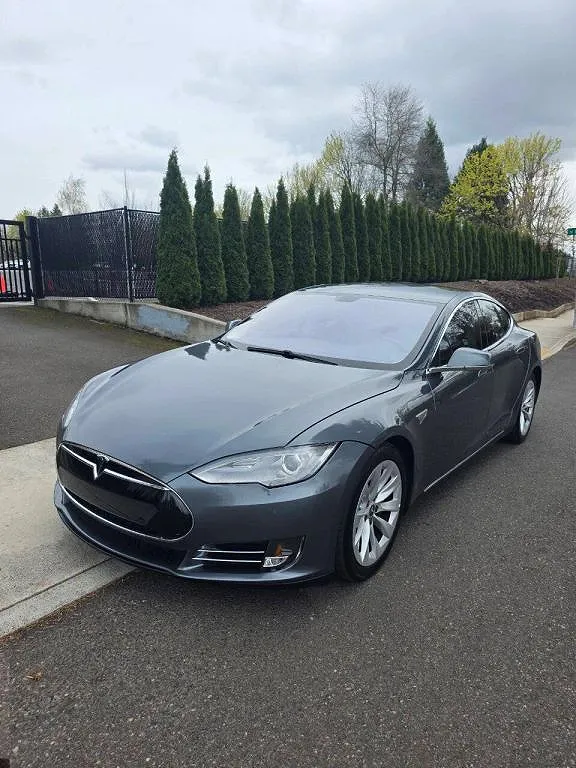 2012 Tesla Model S