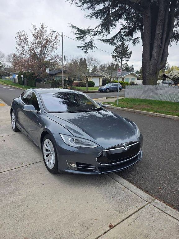 2012 Tesla Model S