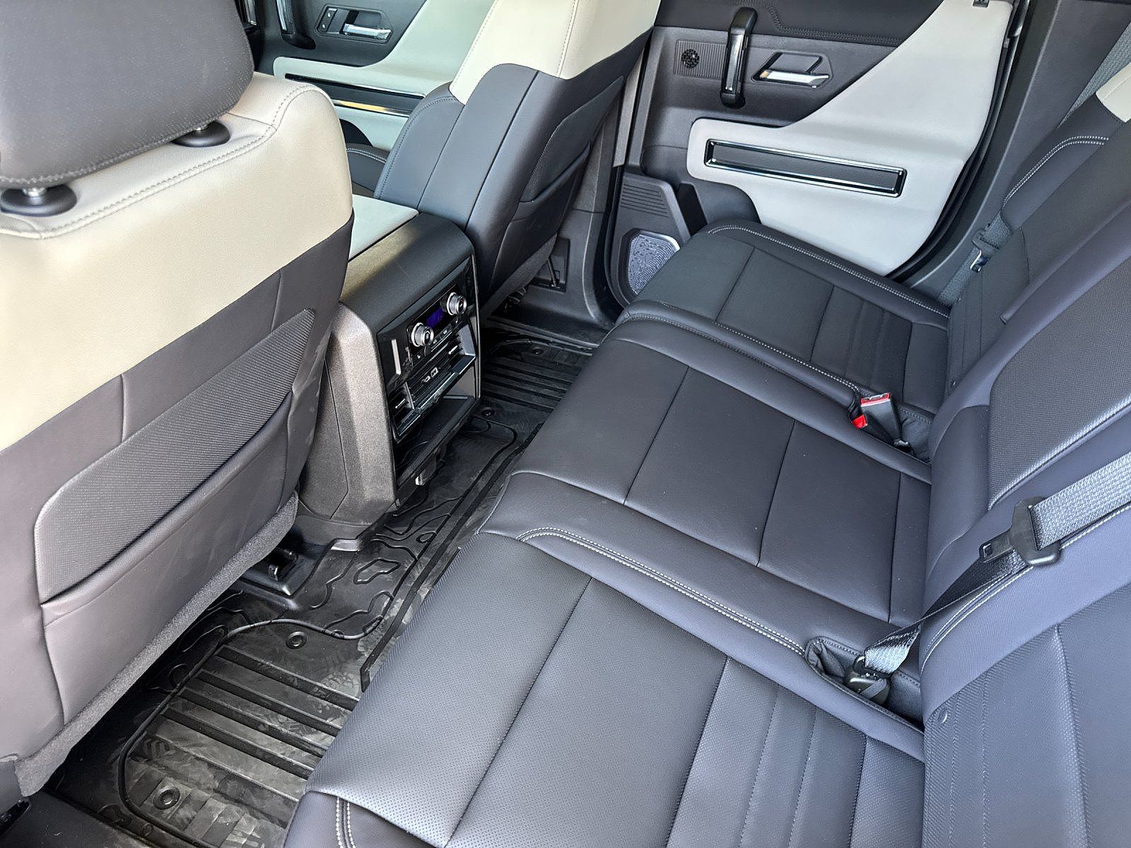 2026 GMC Hummer EV
