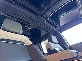 2026 GMC Hummer EV