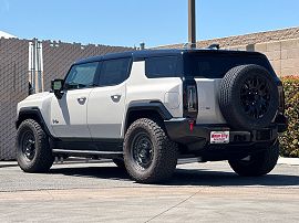 2026 GMC Hummer EV