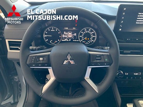 2025 Mitsubishi Outlander SE Ralliart photo 11